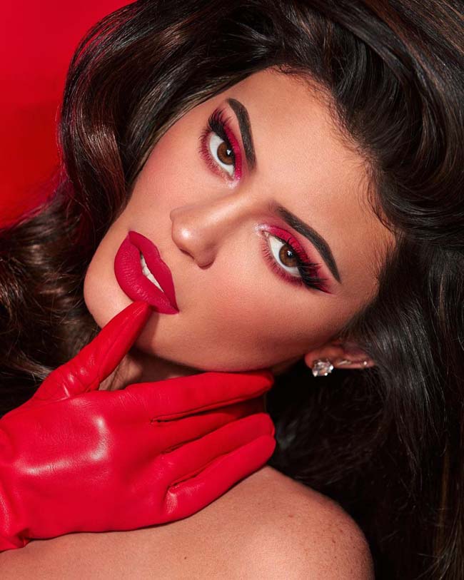 THE HISTORY OF RED LIPSTICK